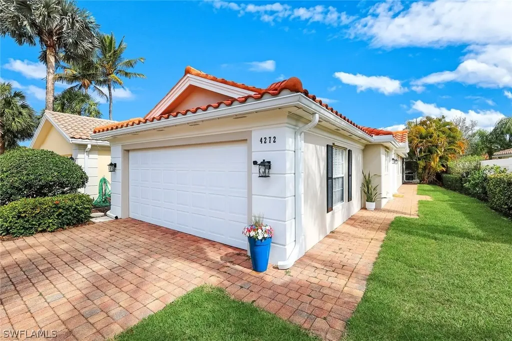 Naples FL, 4272 Redonda Lane