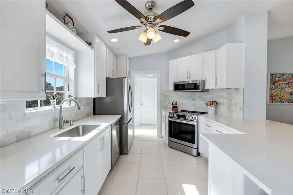 4272 Redonda Lane Naples FL 34119