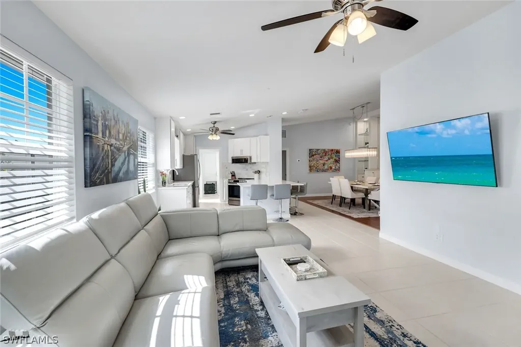 4272 Redonda Lane Naples FL 34119