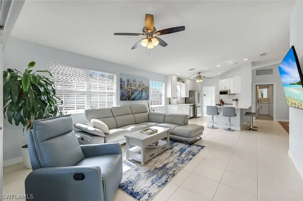 4272 Redonda Lane Naples FL 34119