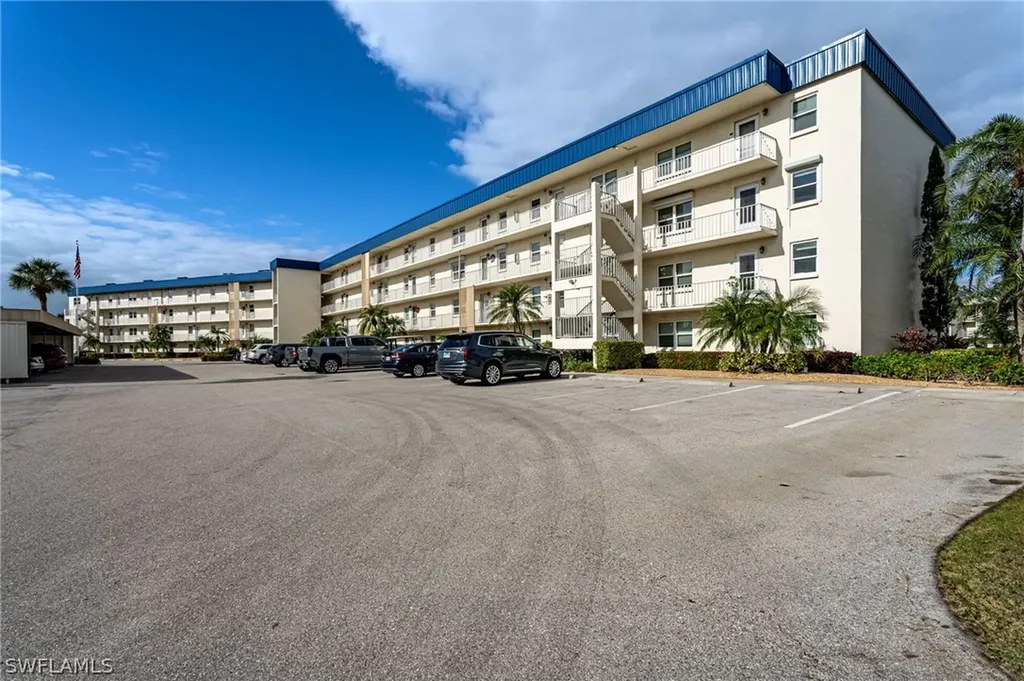 6220 Augusta Drive Fort Myers FL 33907