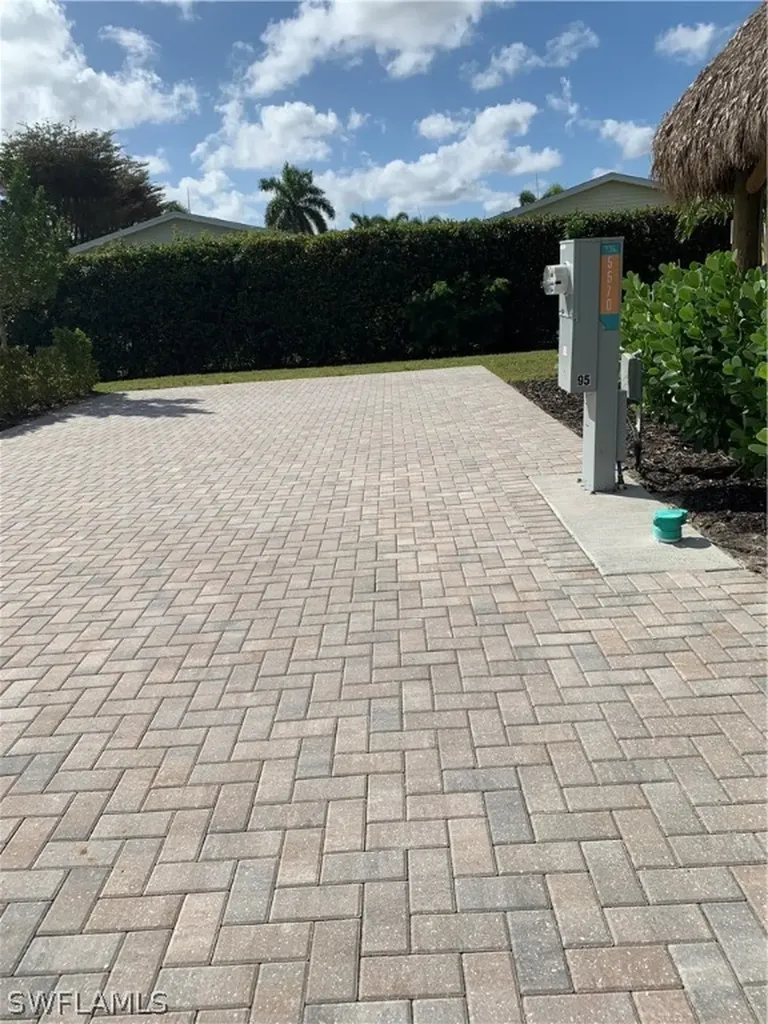 5570 Laguna Caribe Circle Fort Myers FL 33905