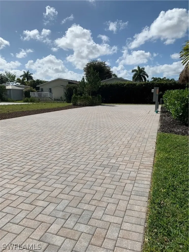 5570 Laguna Caribe Circle Fort Myers FL 33905