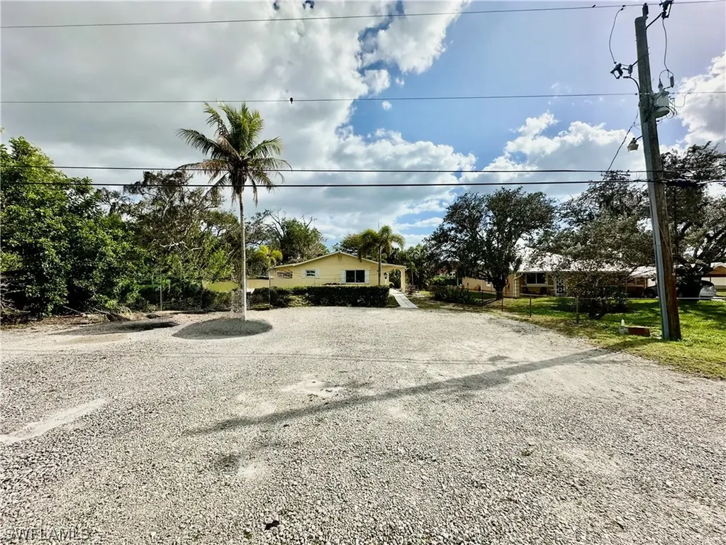 4241 Tarpon Avenue Bonita Springs FL 34134