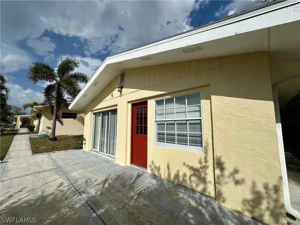 4241 Tarpon Avenue Bonita Springs FL 34134