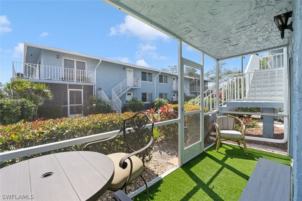 240 Palm Drive Naples FL 34112