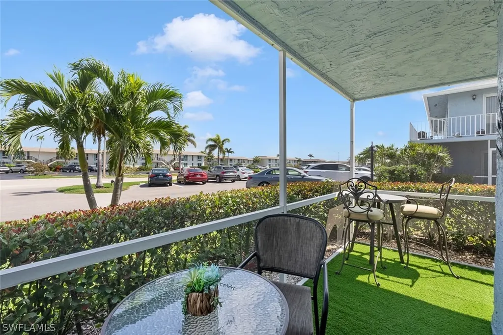240 Palm Drive Naples FL 34112