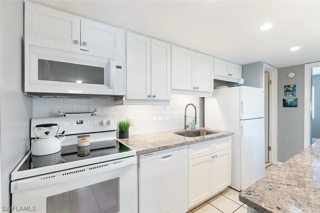 240 Palm Drive Naples FL 34112