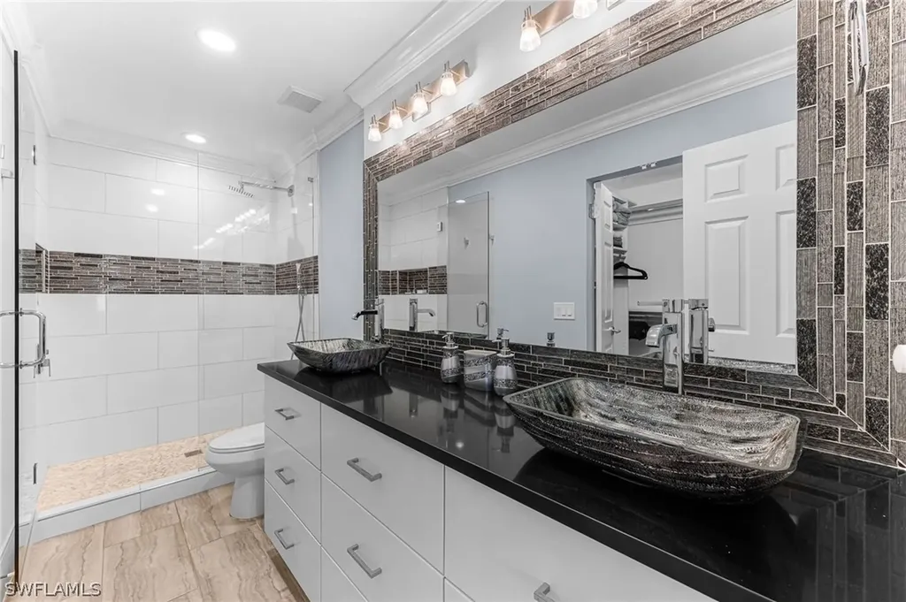 9035 Michael Circle Naples FL 34113
