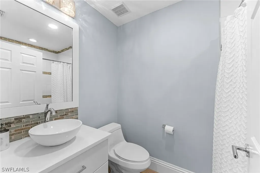 9035 Michael Circle Naples FL 34113