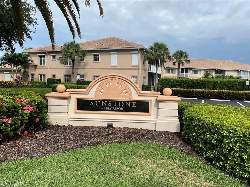 9035 Michael Circle Naples FL 34113