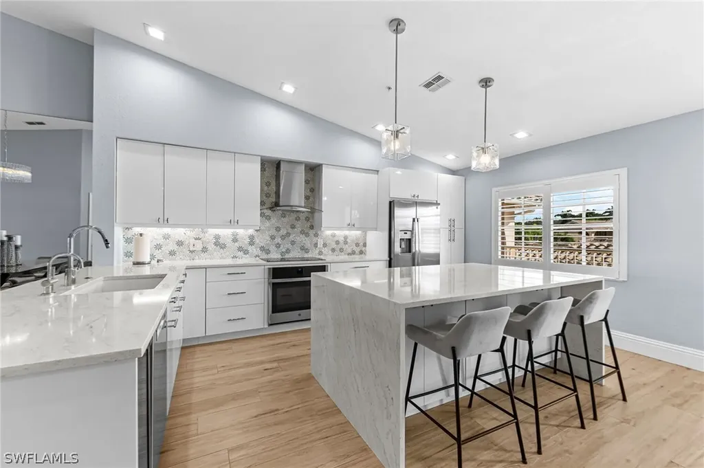9035 Michael Circle Naples FL 34113