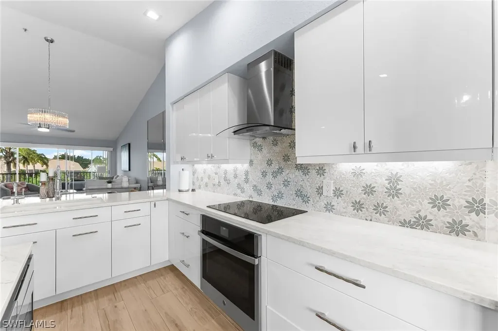 9035 Michael Circle Naples FL 34113