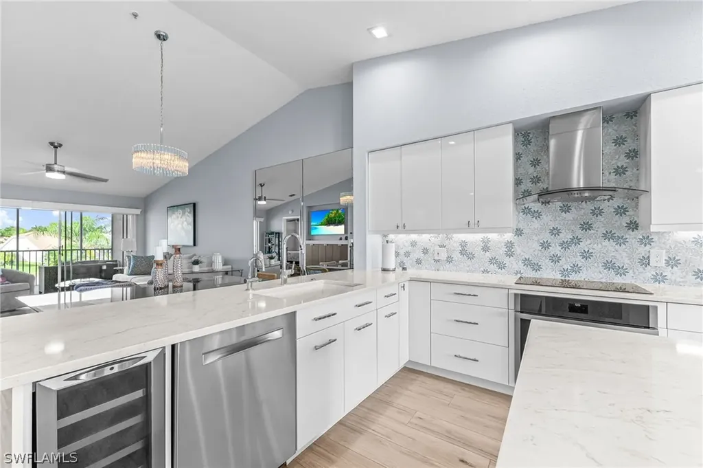 9035 Michael Circle Naples FL 34113