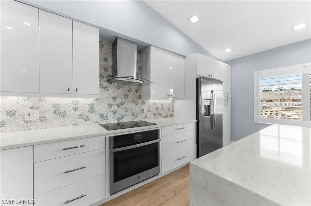 9035 Michael Circle Naples FL 34113
