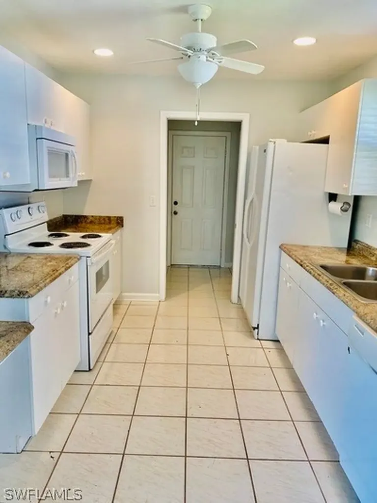 18477 Sunflower Road Fort Myers FL 33967