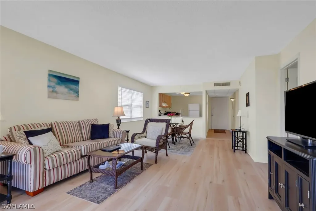 1057 Forest Lakes Drive Naples FL 34105