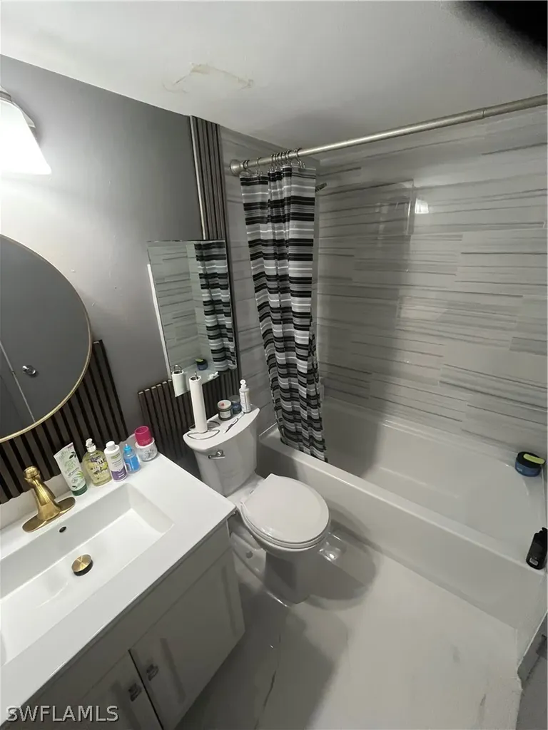 3 Bluebill Avenue Naples FL 34108