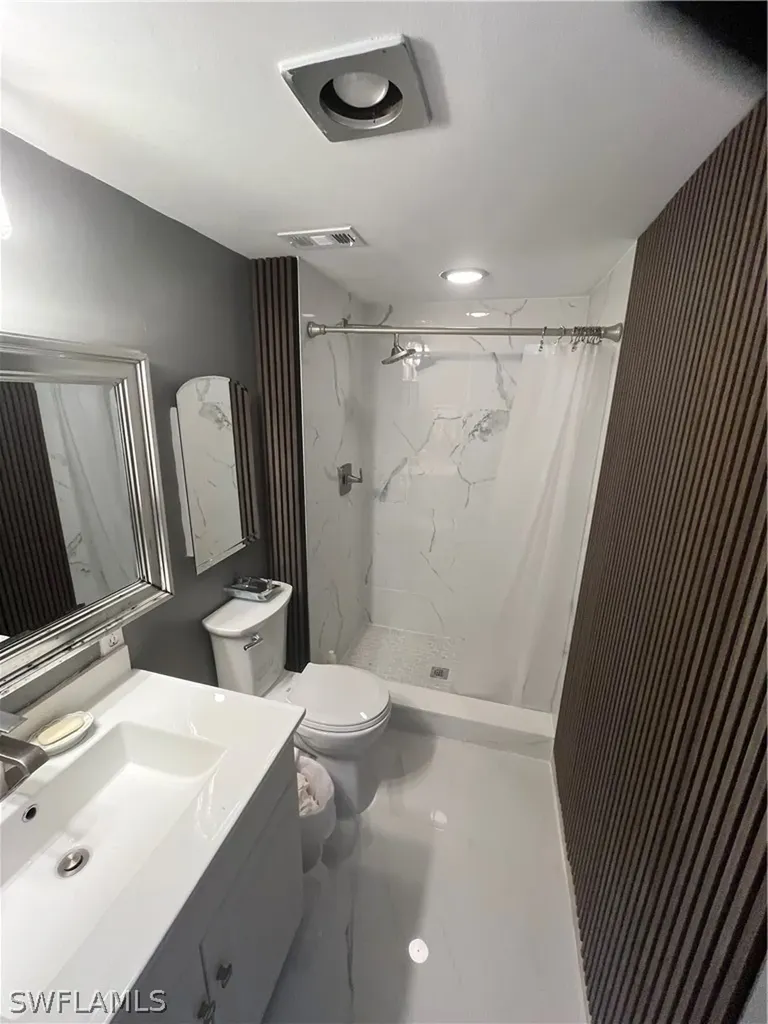 3 Bluebill Avenue Naples FL 34108