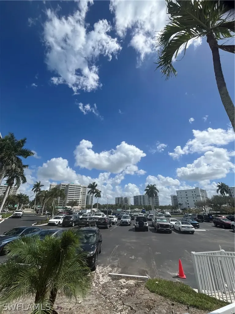 3 Bluebill Avenue Naples FL 34108