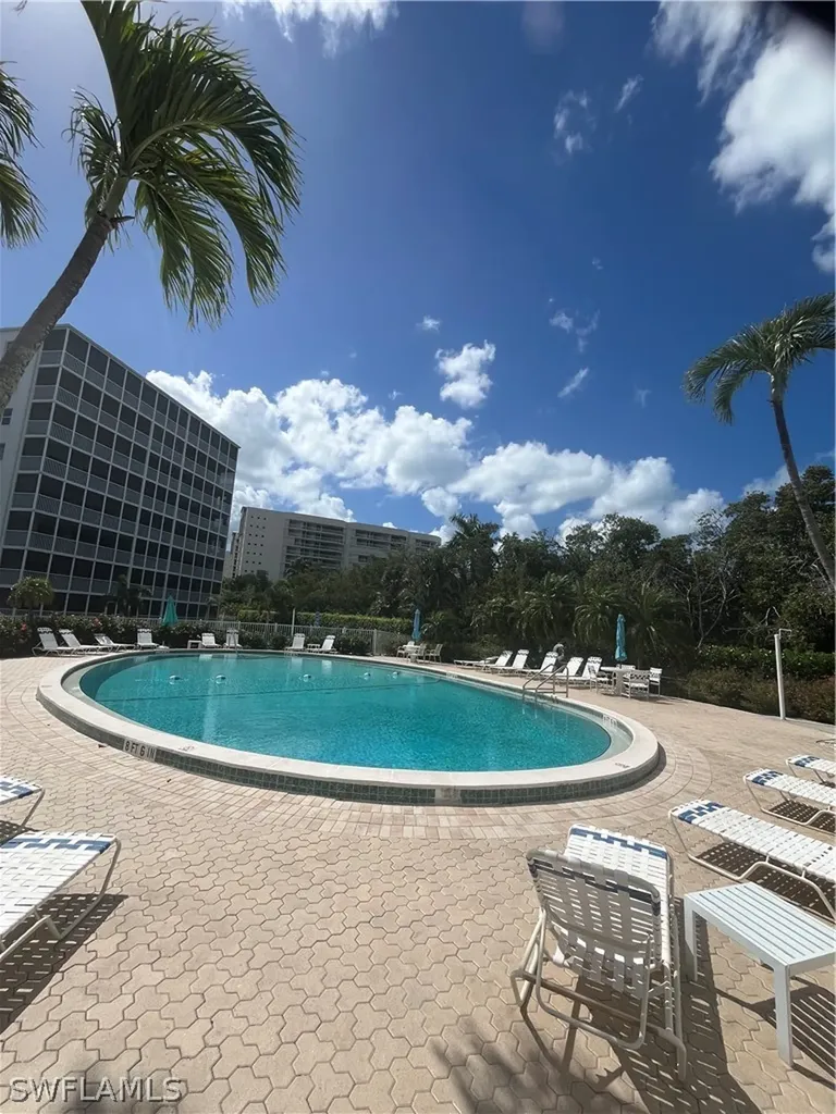 3 Bluebill Avenue Naples FL 34108