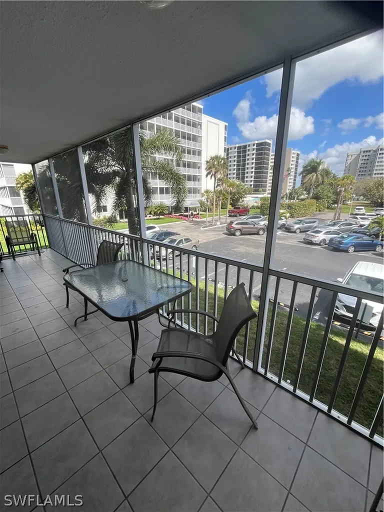 3 Bluebill Avenue Naples FL 34108