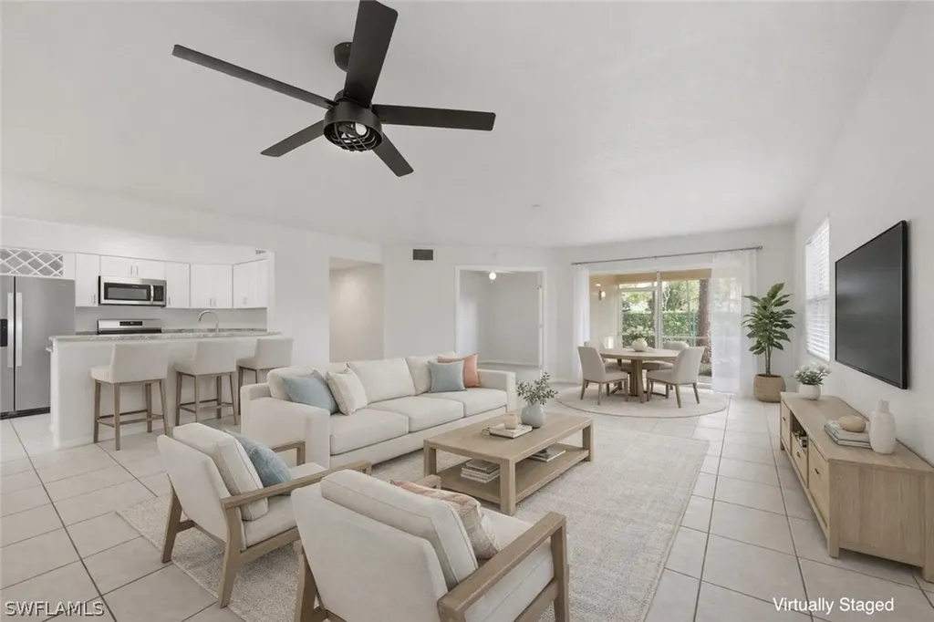9570 Crescent Garden Drive Naples FL 34109