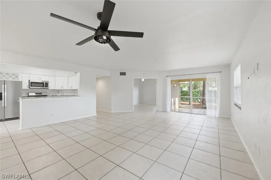 9570 Crescent Garden Drive Naples FL 34109