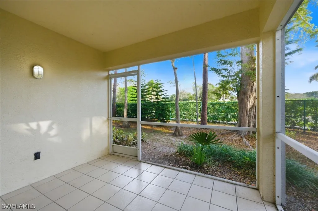 9570 Crescent Garden Drive Naples FL 34109