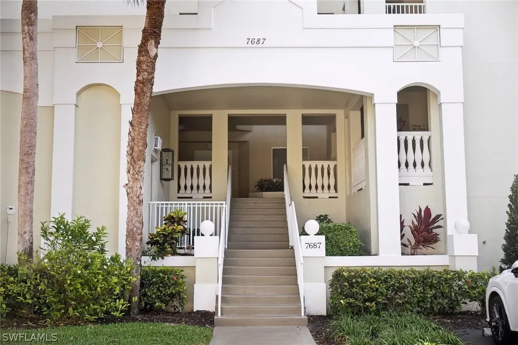 7687 Pebble Creek Circle Naples FL 34108