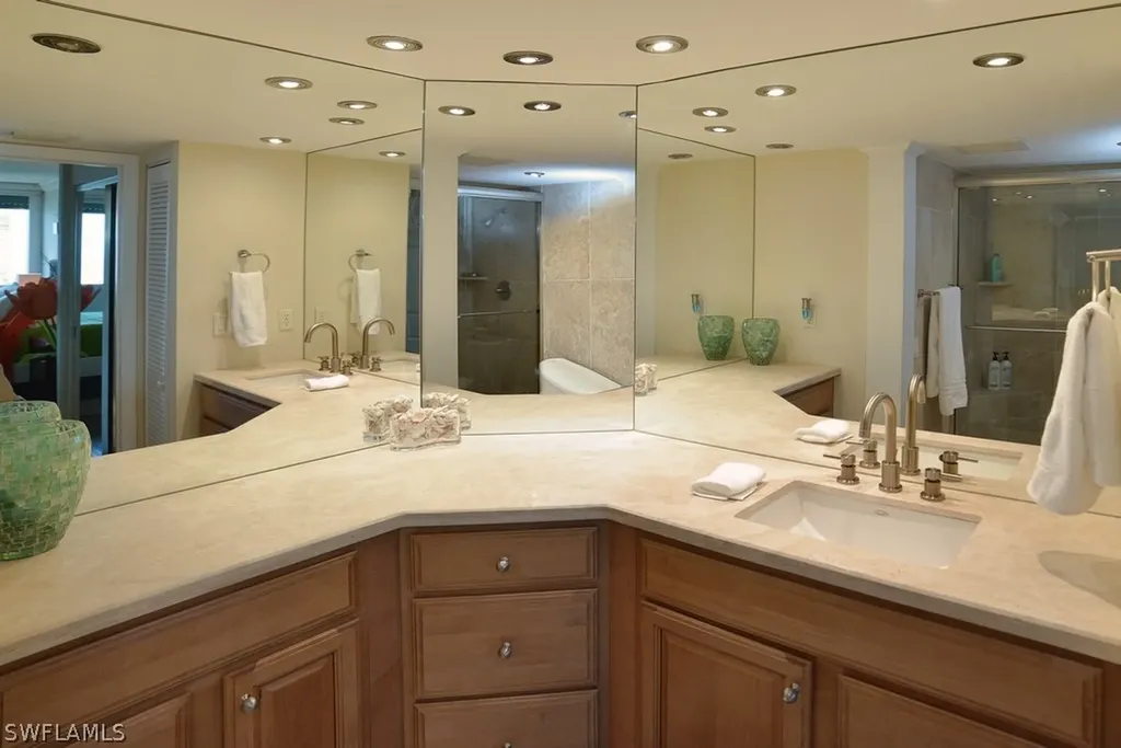 4001 Gulf Shore Boulevard N Naples FL 34103
