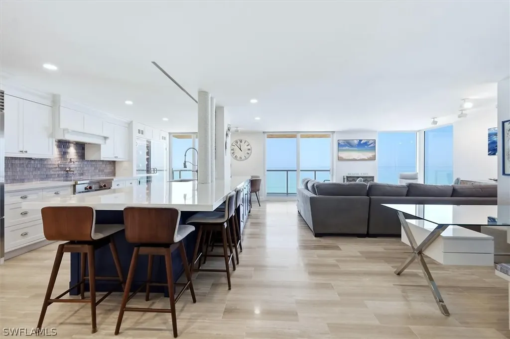 2425 Gulf Of Mexico Drive Longboat Key FL 34228
