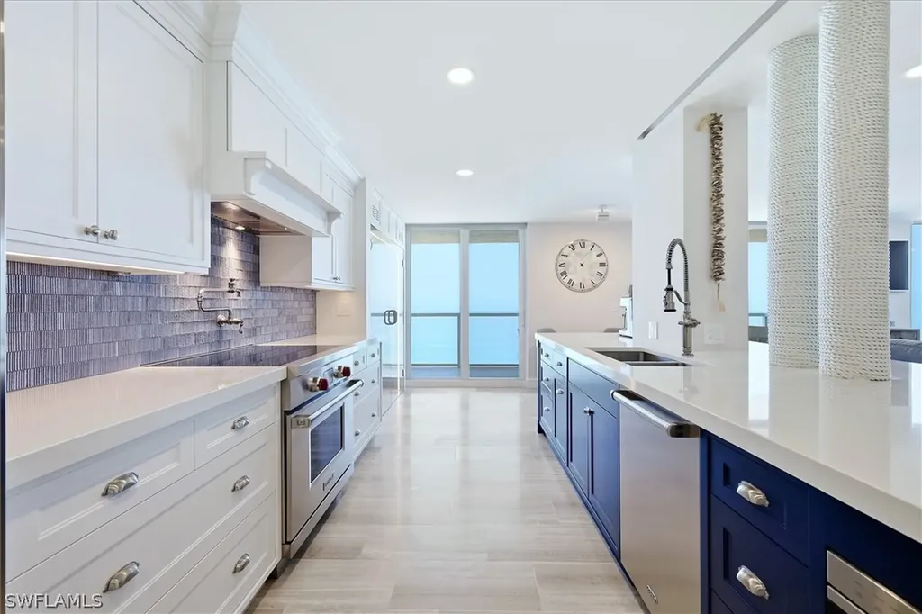 2425 Gulf Of Mexico Drive Longboat Key FL 34228