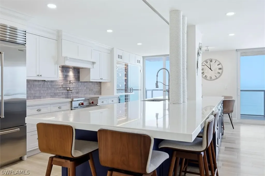 2425 Gulf Of Mexico Drive Longboat Key FL 34228