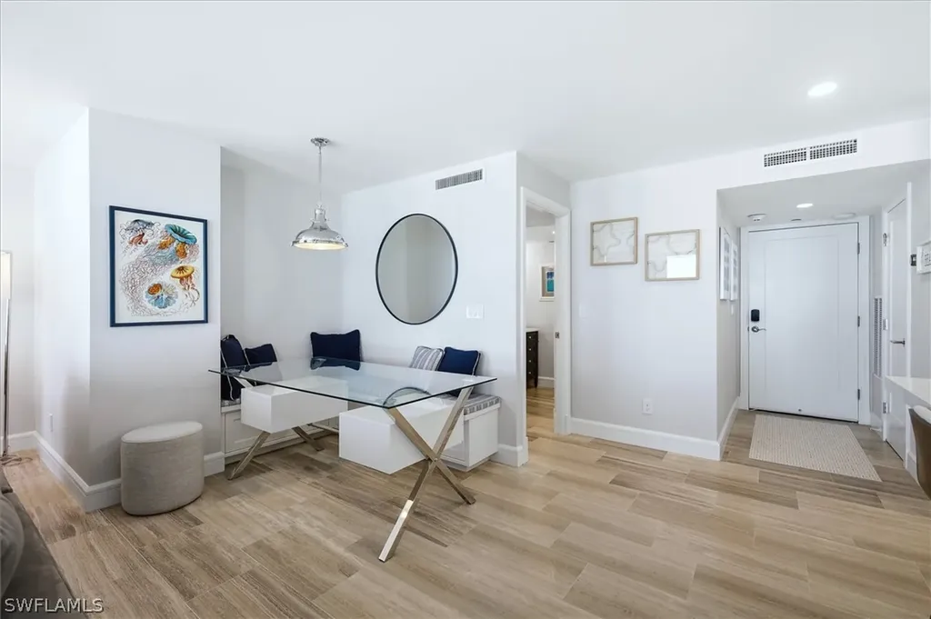 2425 Gulf Of Mexico Drive Longboat Key FL 34228