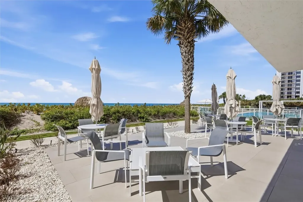 2425 Gulf Of Mexico Drive Longboat Key FL 34228