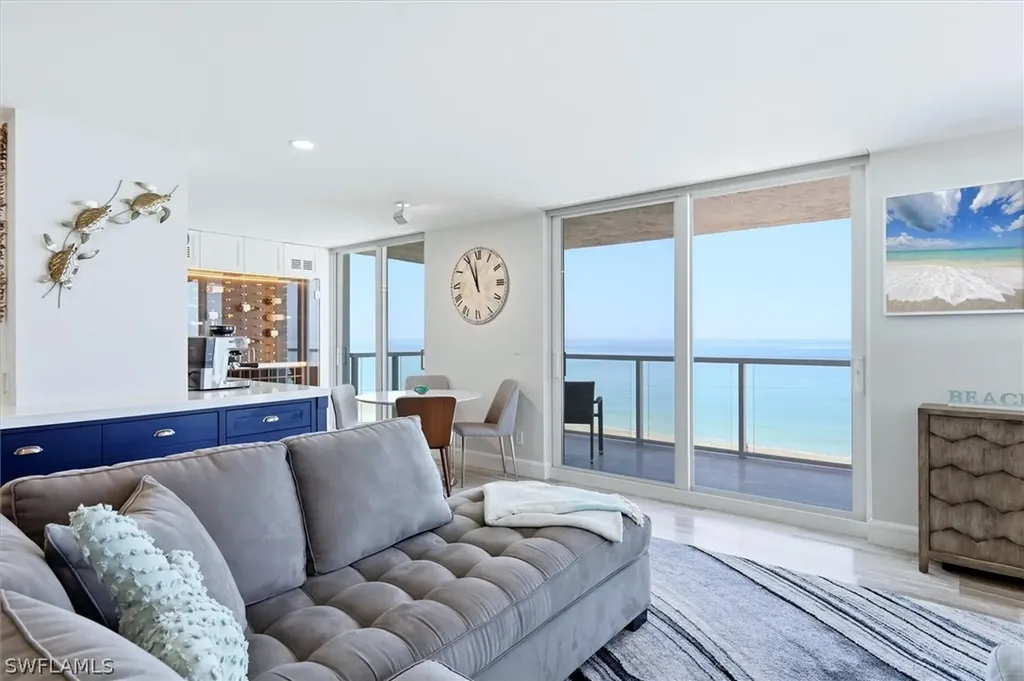 2425 Gulf Of Mexico Drive Longboat Key FL 34228