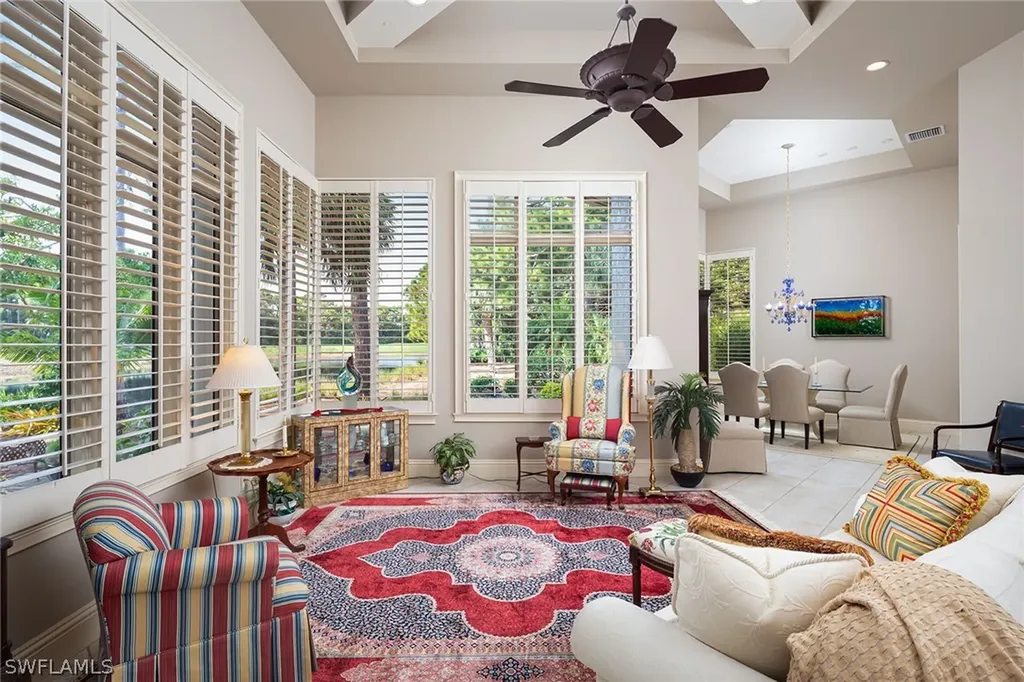 813 Barcarmil Way Naples FL 34110