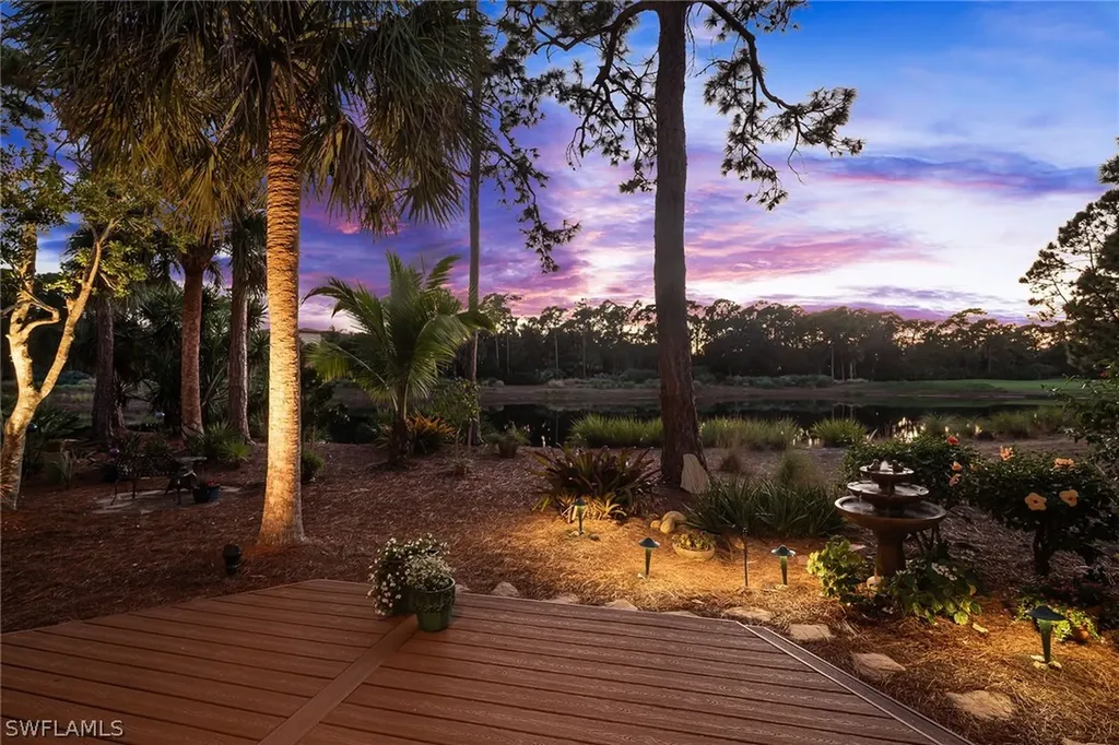 813 Barcarmil Way Naples FL 34110