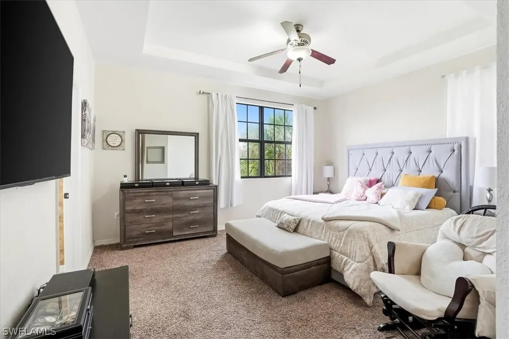 7576 Bristol Circle Naples FL 34120