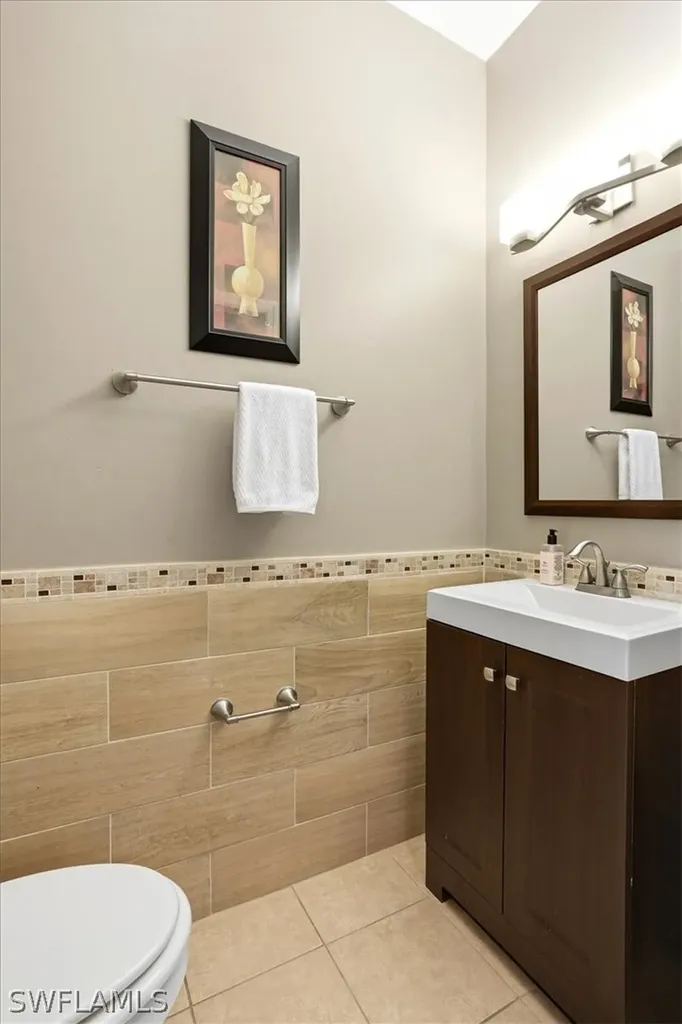 7576 Bristol Circle Naples FL 34120