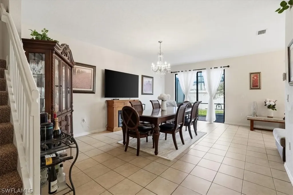 7576 Bristol Circle Naples FL 34120