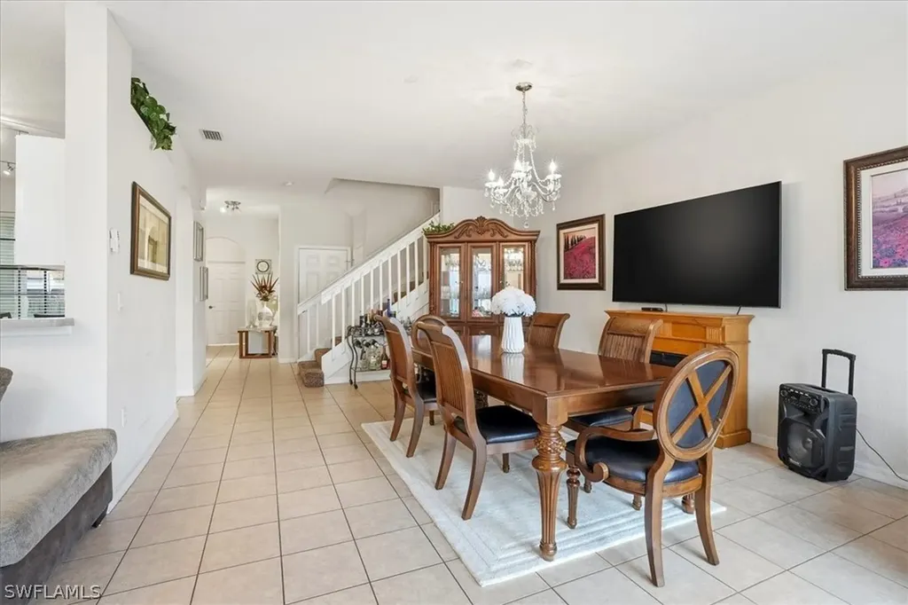 7576 Bristol Circle Naples FL 34120