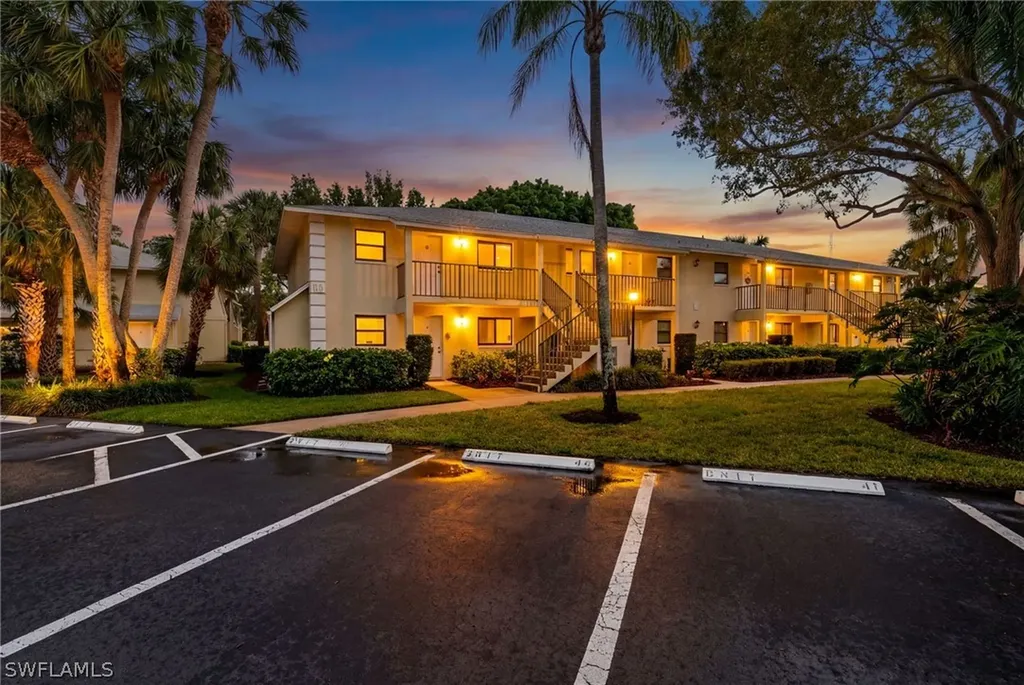 Bonita Springs FL, 28180 Pine Haven Way, Unit 45