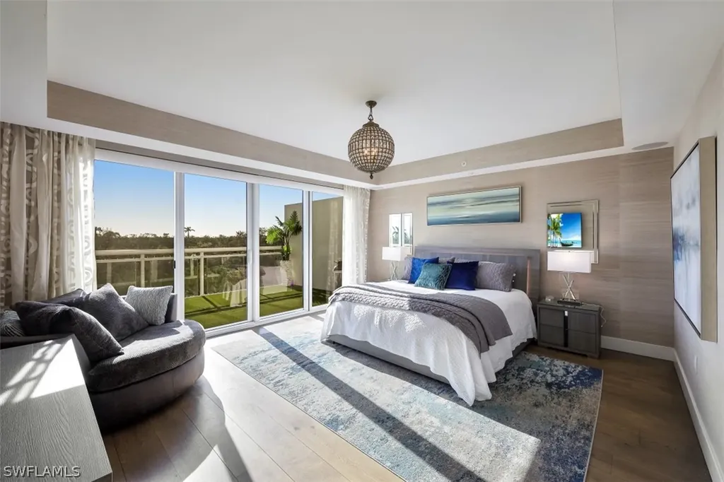 13915 Old Coast Road Naples FL 34110
