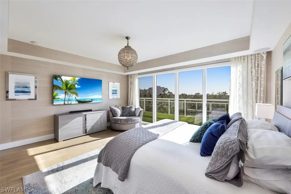 13915 Old Coast Road Naples FL 34110
