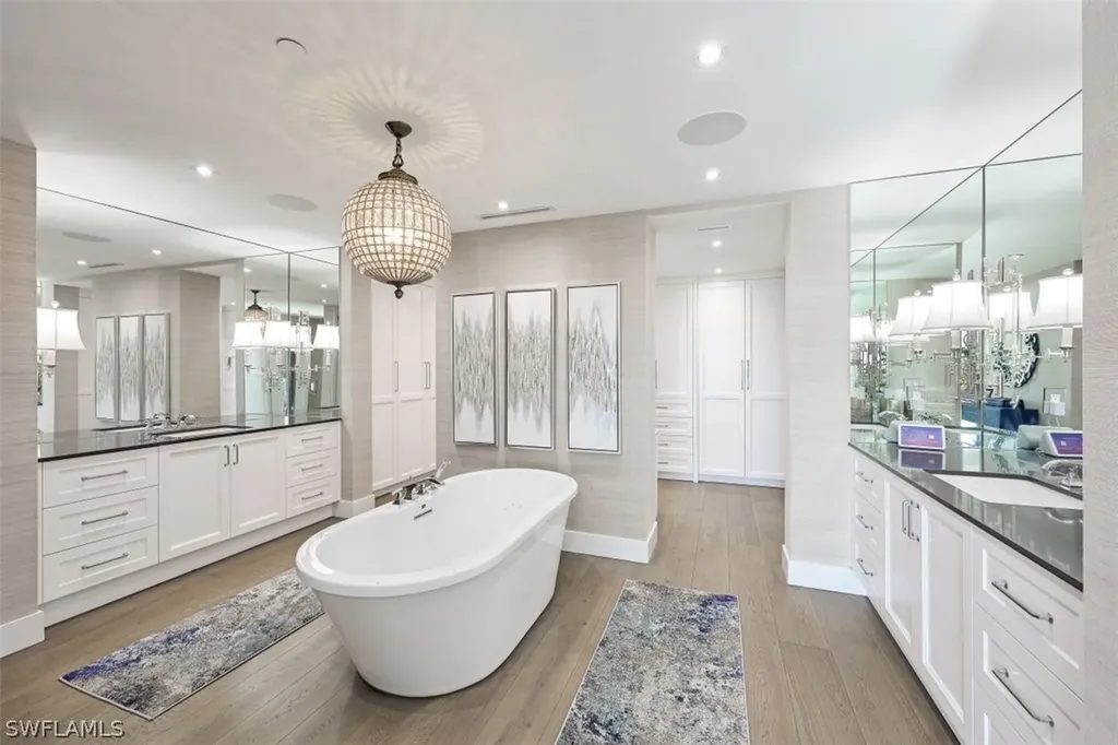 13915 Old Coast Road Naples FL 34110