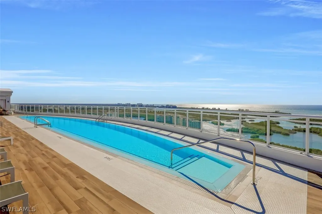 13915 Old Coast Road Naples FL 34110