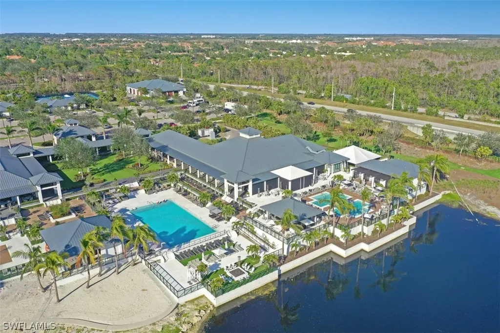 13915 Old Coast Road Naples FL 34110