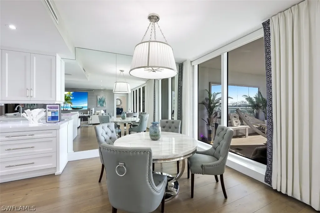13915 Old Coast Road Naples FL 34110